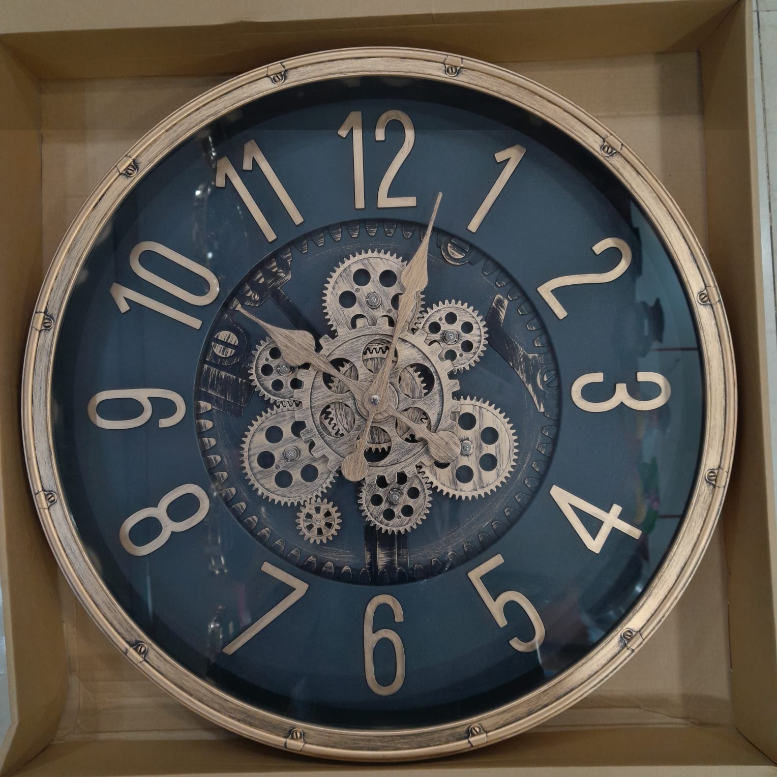 Modern Antique Industrial Design Gold & Black Color Moving Mechanical  Wall Clock