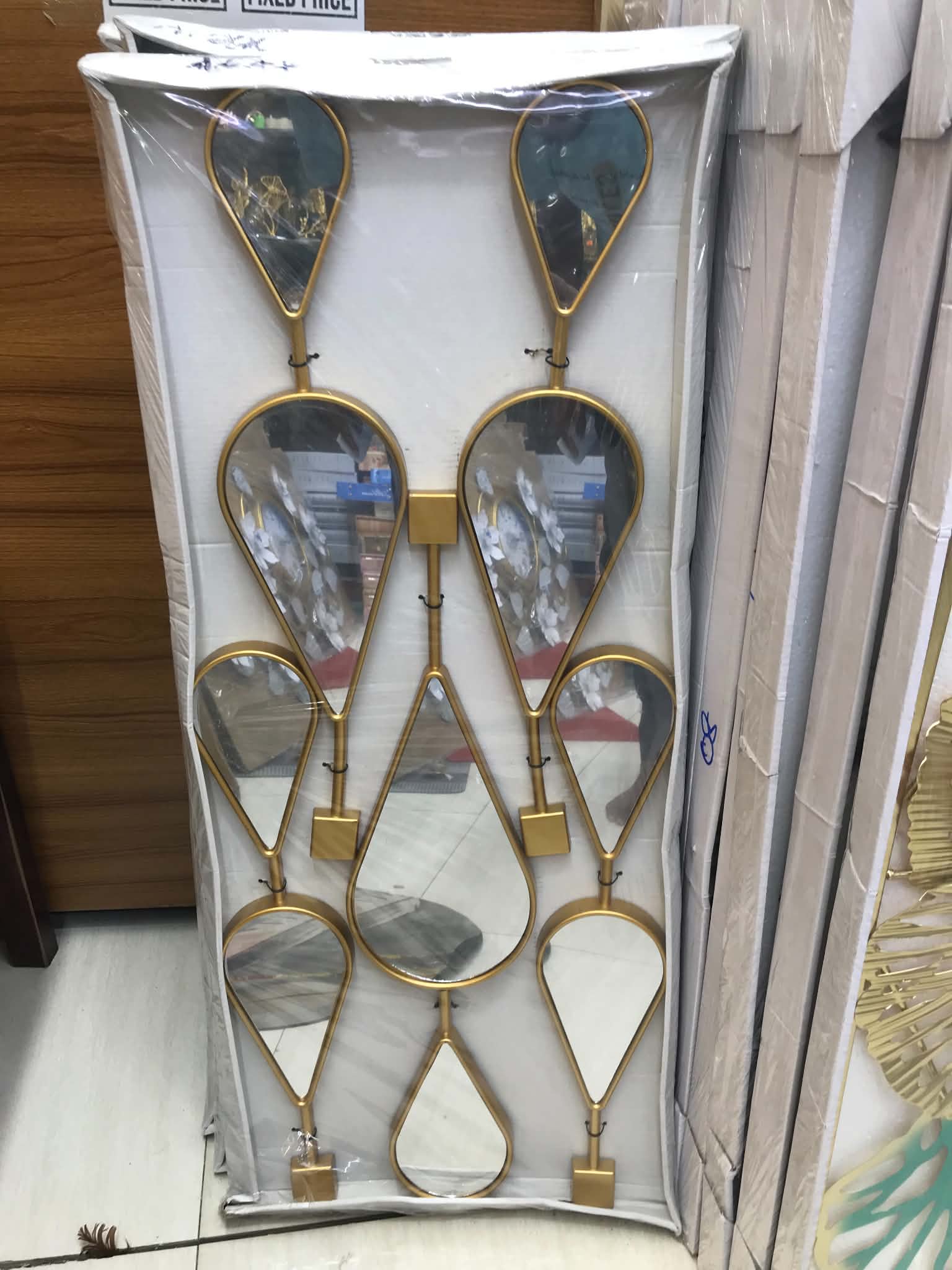 5-Piece Droplet Wall Mirror Set with Golden Fiber Frame